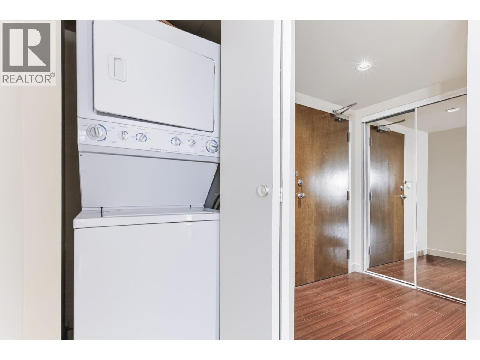 804 8280 LANSDOWNE Road, Richmond