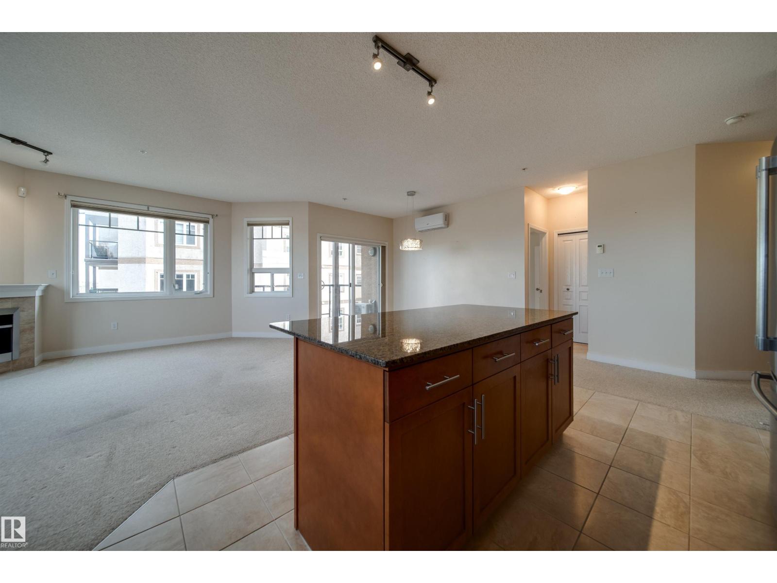 Property photograph 13 for MLS E4514357