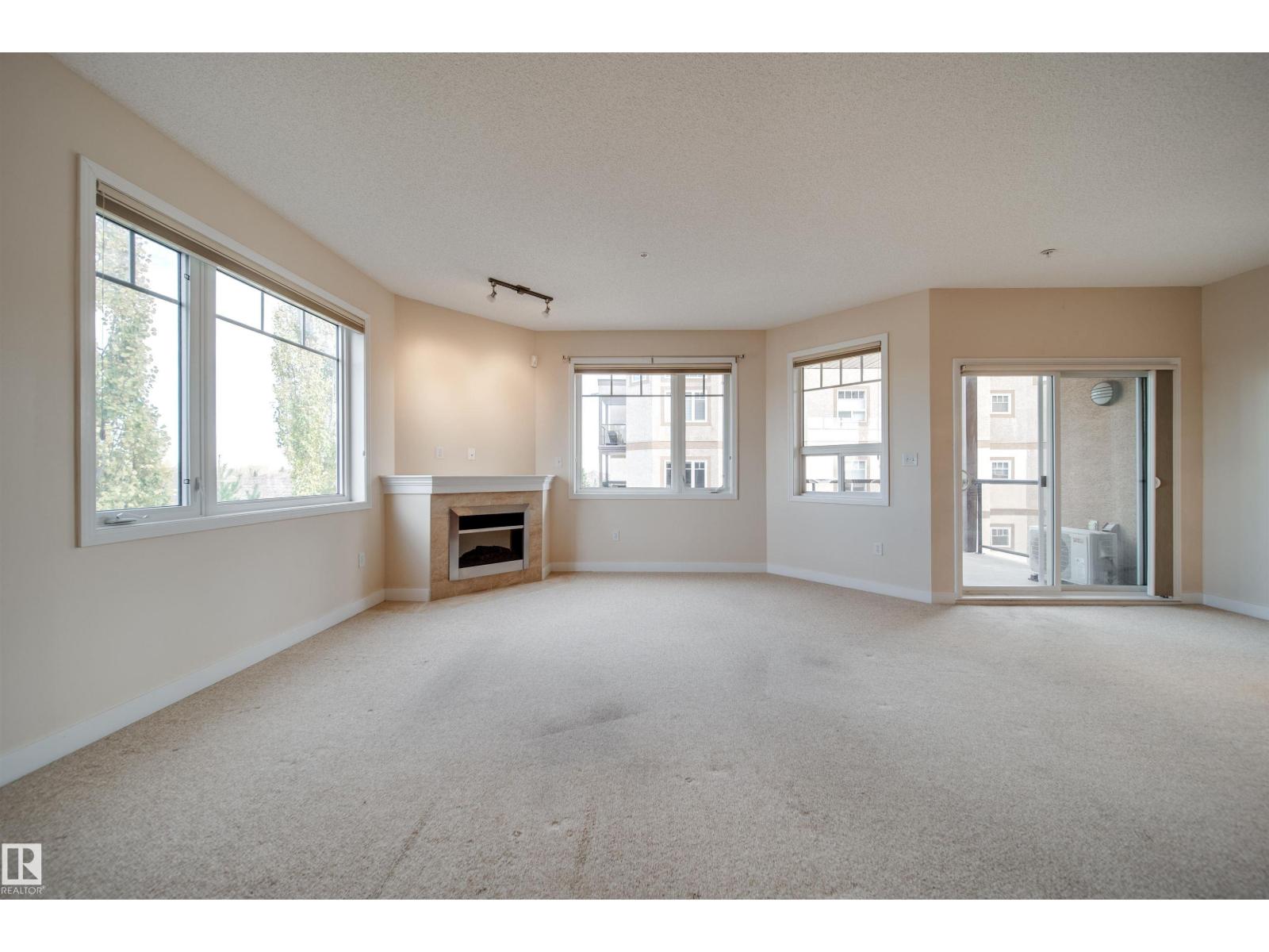 Property photograph 21 for MLS E4514357