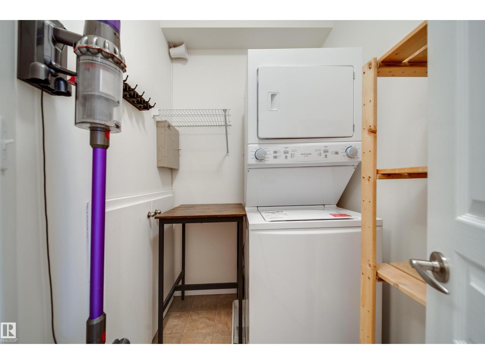 Property photograph 4 for MLS E4514357