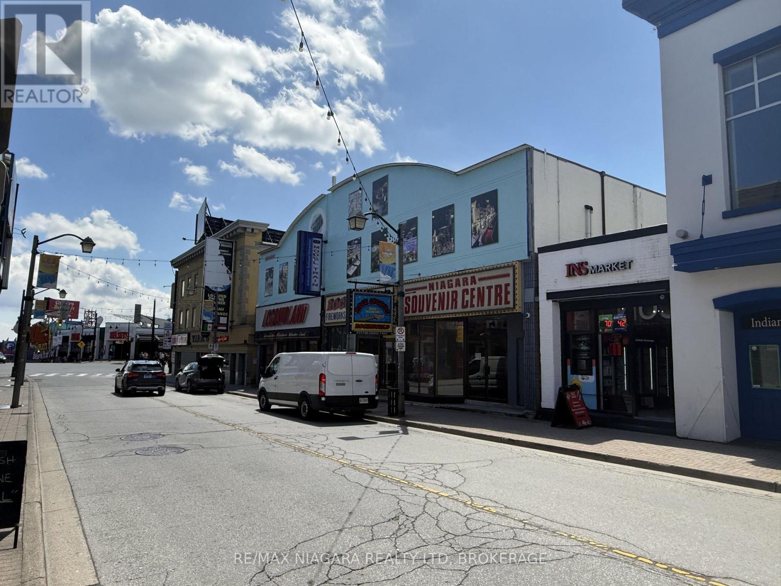 5024 CENTRE STREET, Niagara Falls (Clifton Hill) — photo 2
