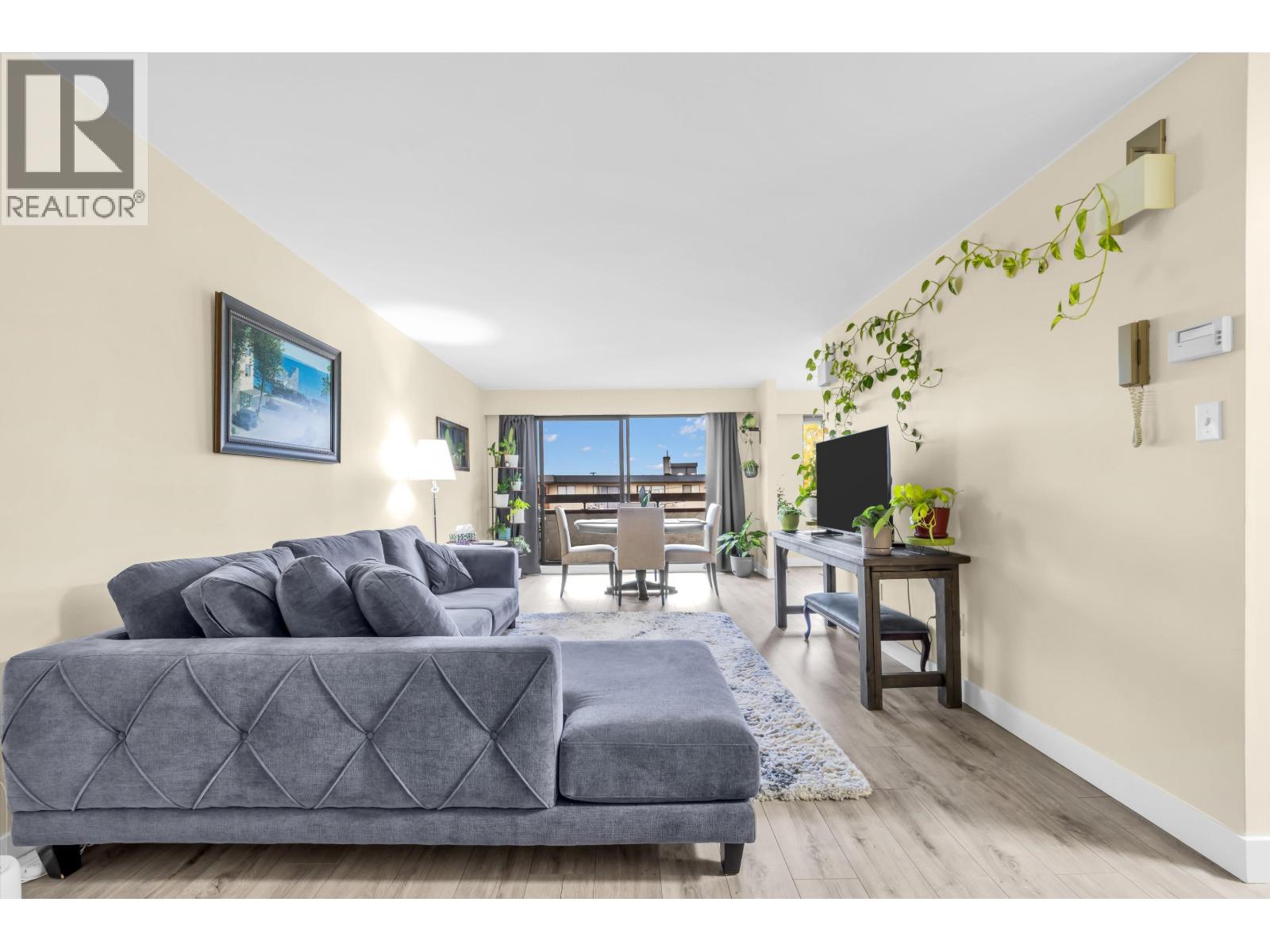 203 – 515 Eleventh Street