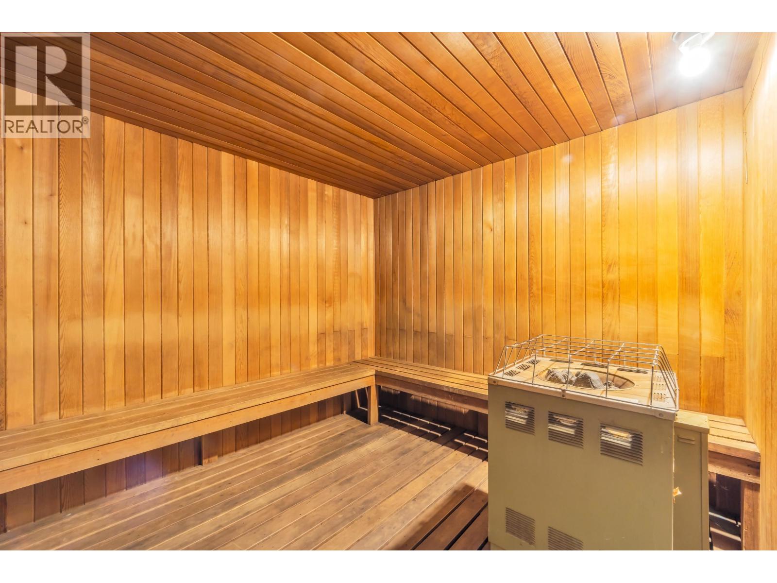 203 515 Eleventh Street, New Westminster — photo 28