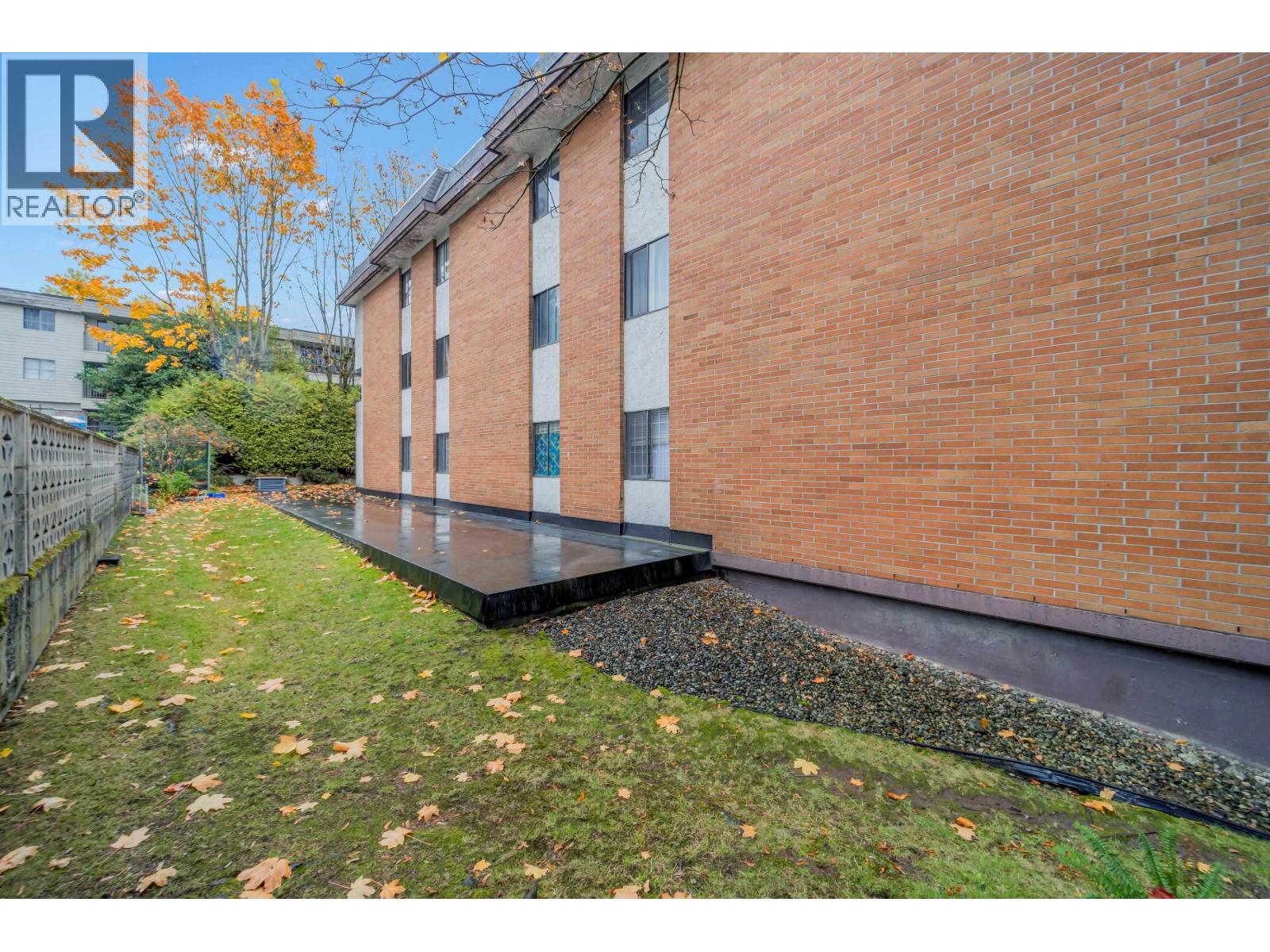 203 515 Eleventh Street, New Westminster — photo 30