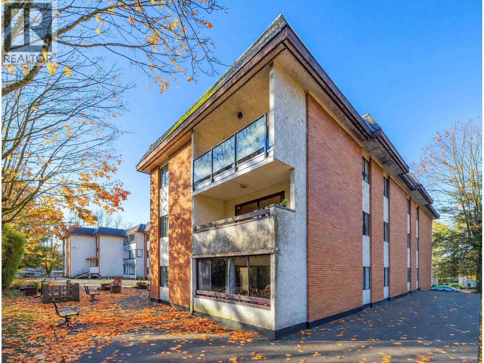 203 515 Eleventh Street, New Westminster — photo 31