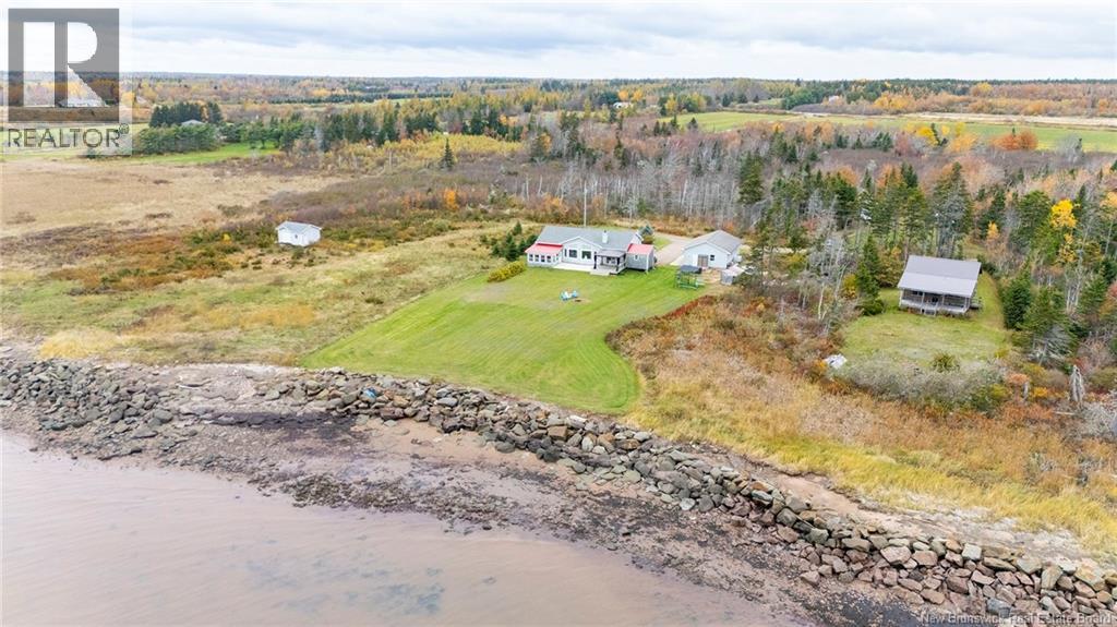 77 Rayworth Beach Lane, photo 1