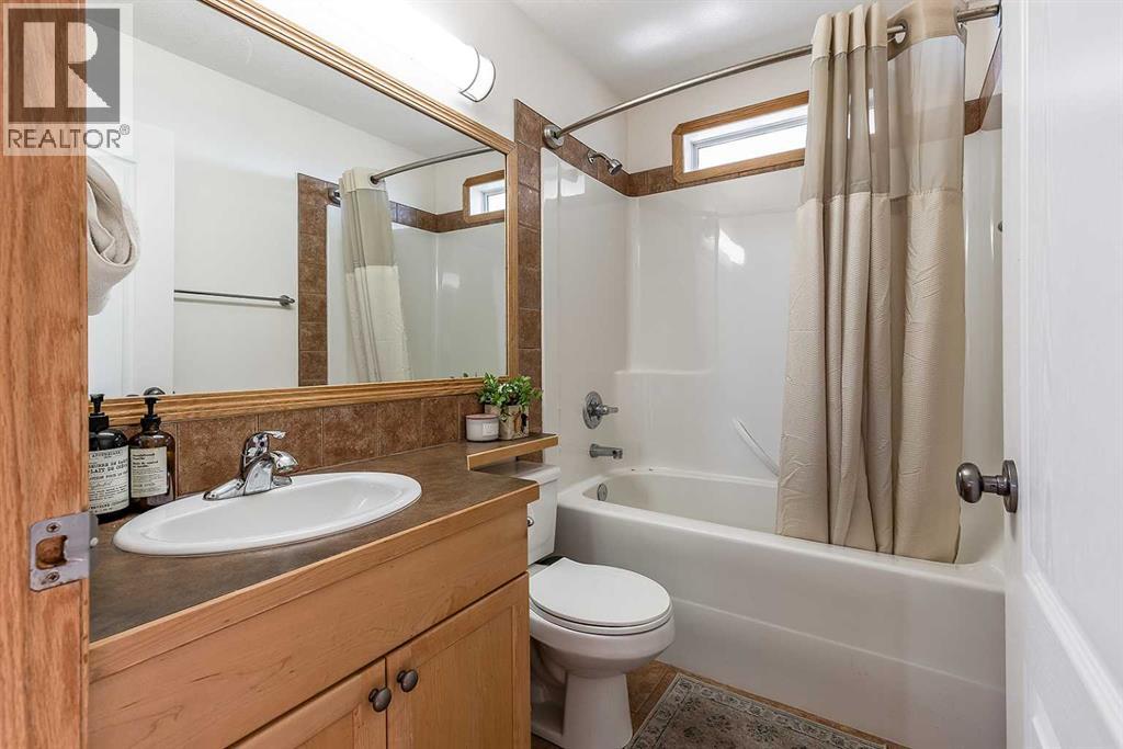 403 Sierra Boulevard SW, photo 19 of 47