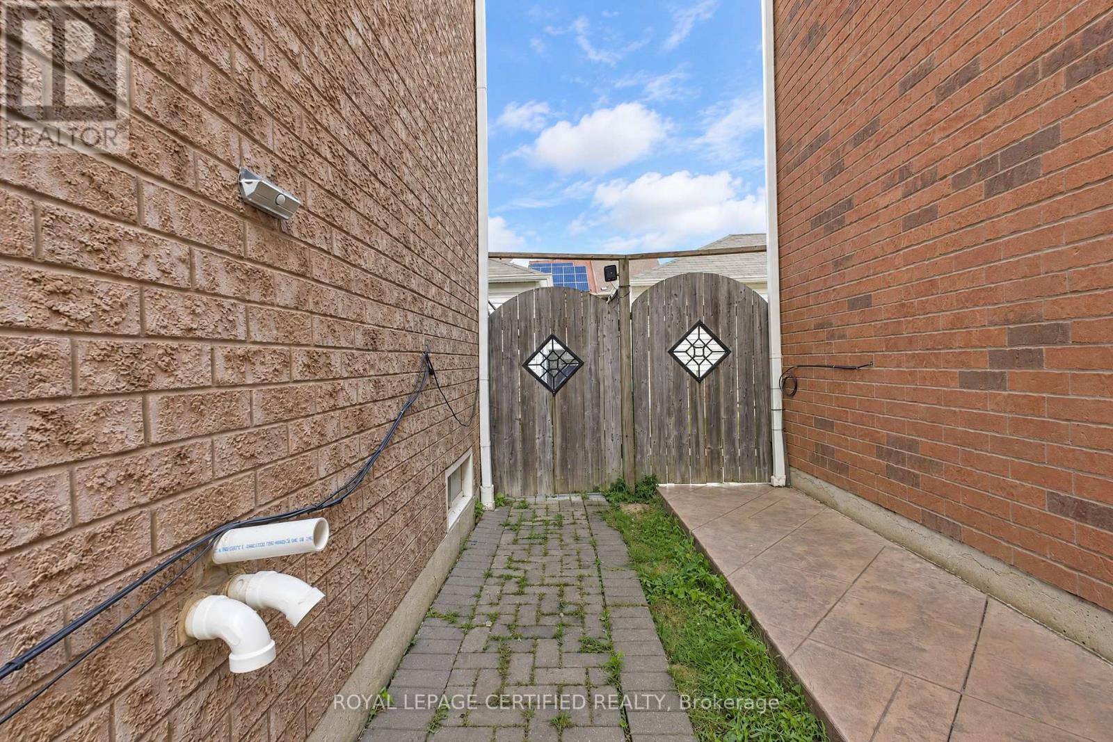 5481 Festival Drive, Mississauga, ON photo 33