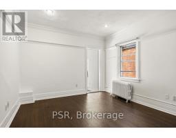 2b - 483 Parkside Drive, Toronto, ON M6R2Z9 Photo 7