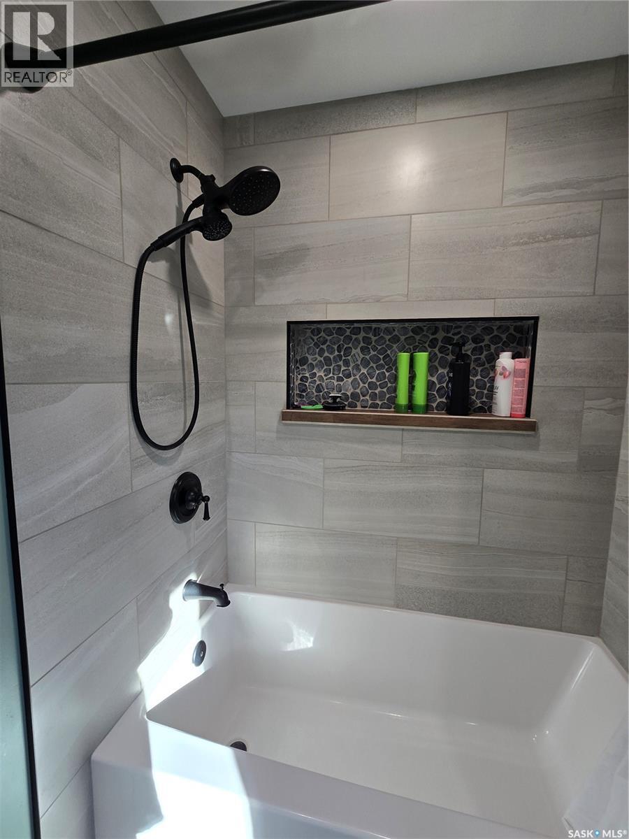 280 9th AVENUE, Broadview — photo 36