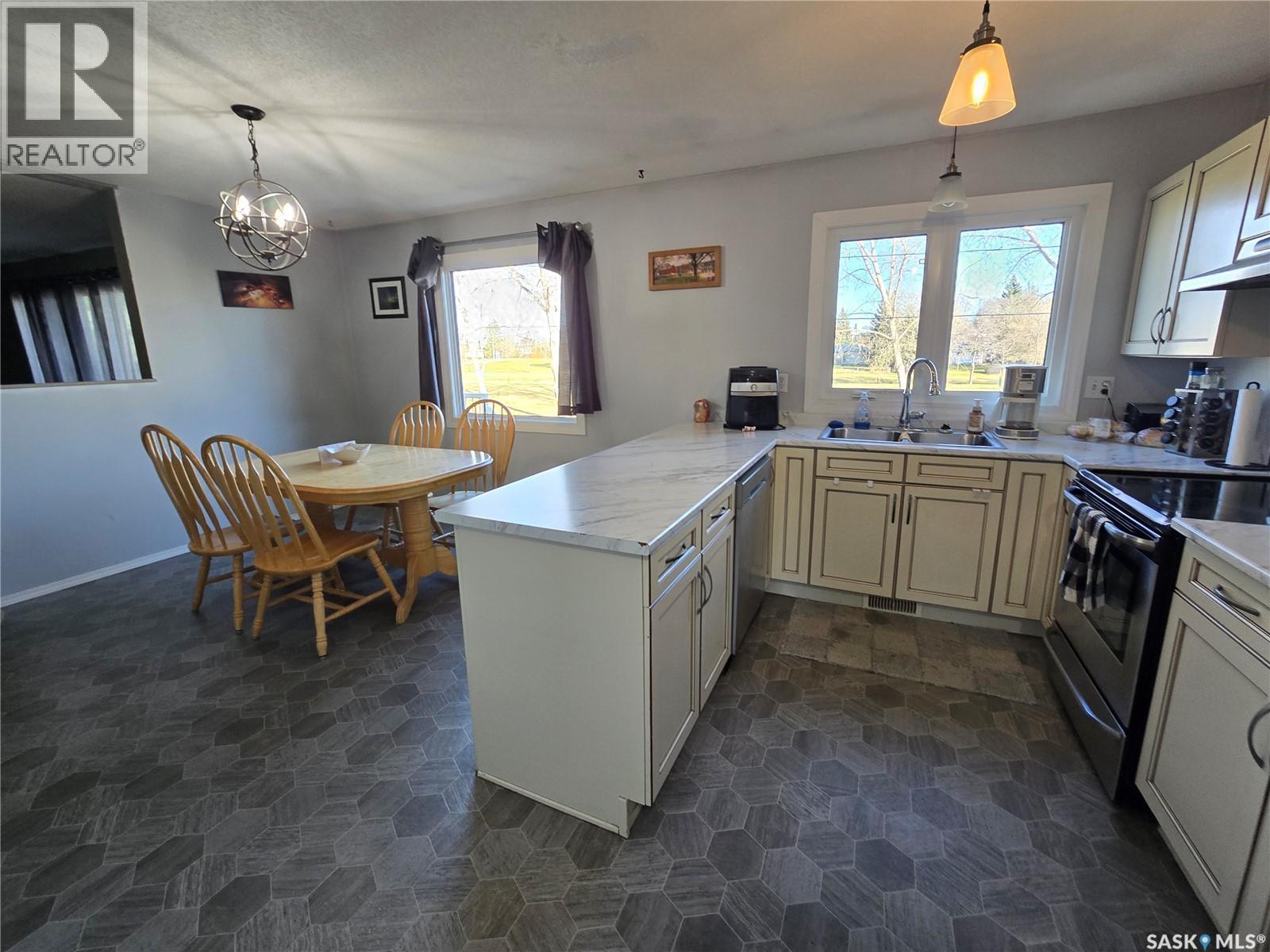 280 9th AVENUE, Broadview — photo 16