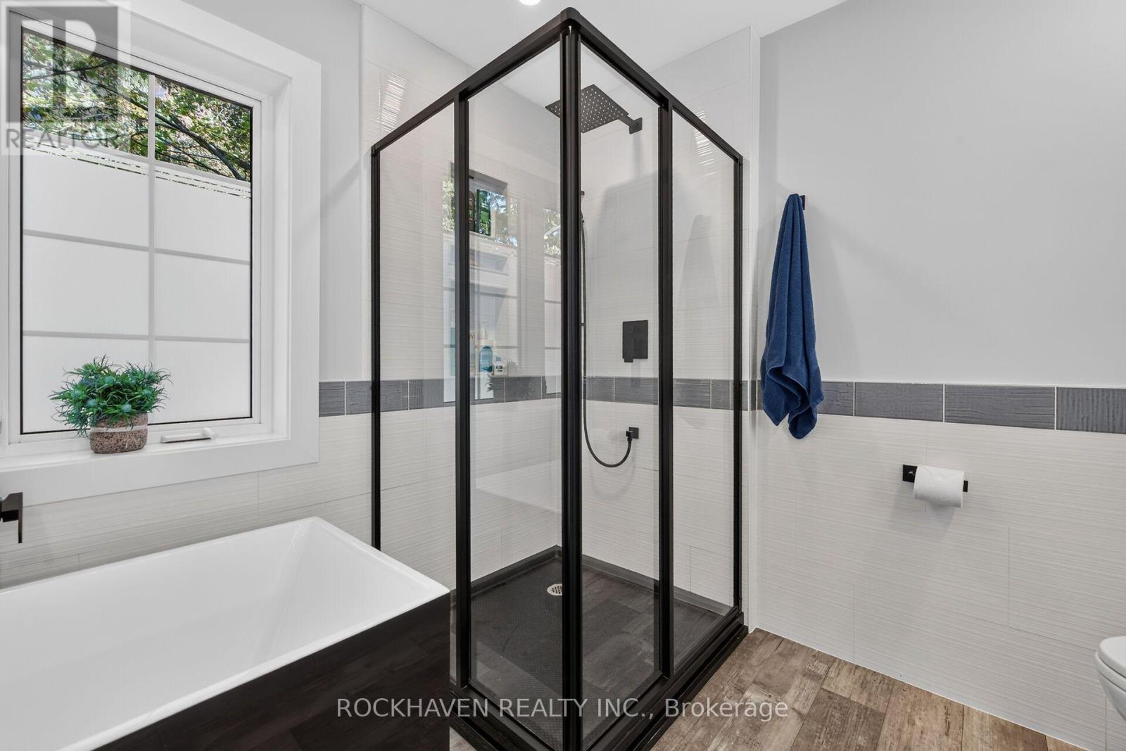 102 Lovers Lane, Hamilton, ON photo 26