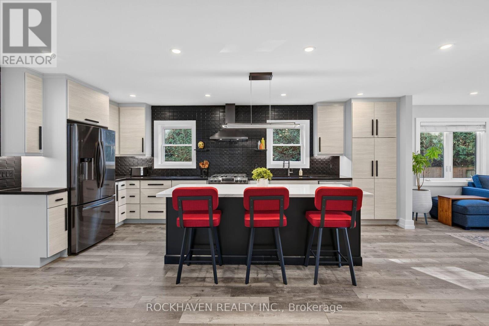 102 Lovers Lane, Hamilton, ON photo 8