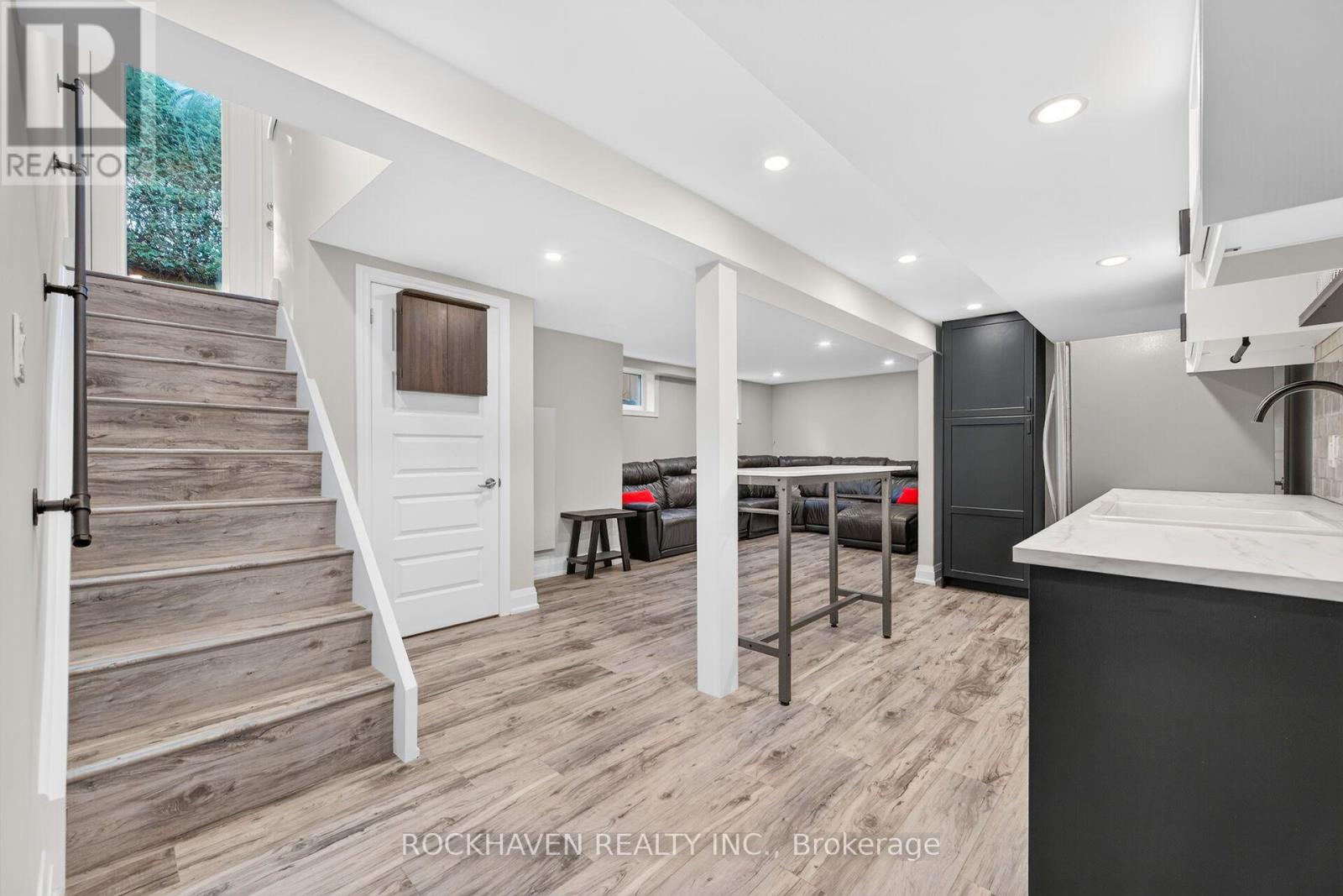 102 Lovers Lane, Hamilton, ON photo 31