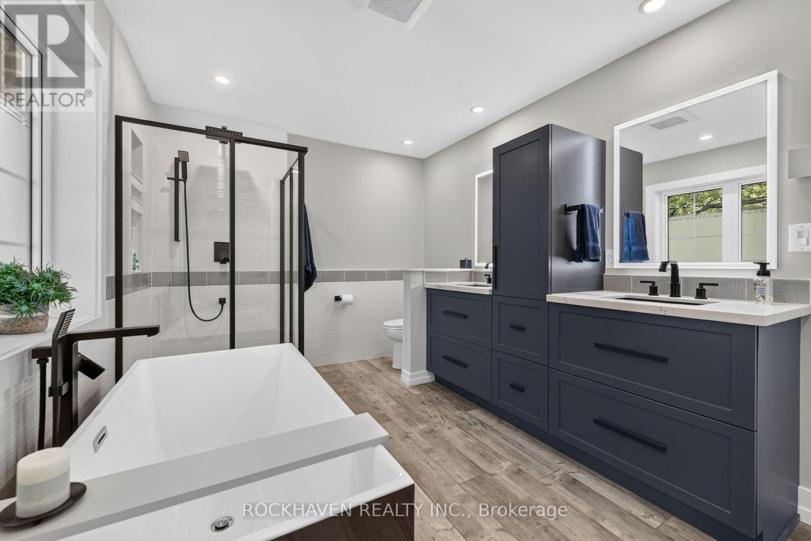 102 Lovers Lane, Hamilton, ON photo 24
