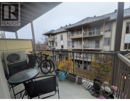 64 F Tipperary Private, Ottawa, ON K2J2T3 Photo 16
