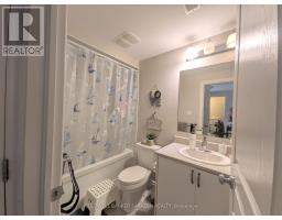 64 F Tipperary Private, Ottawa, ON K2J2T3 Photo 9