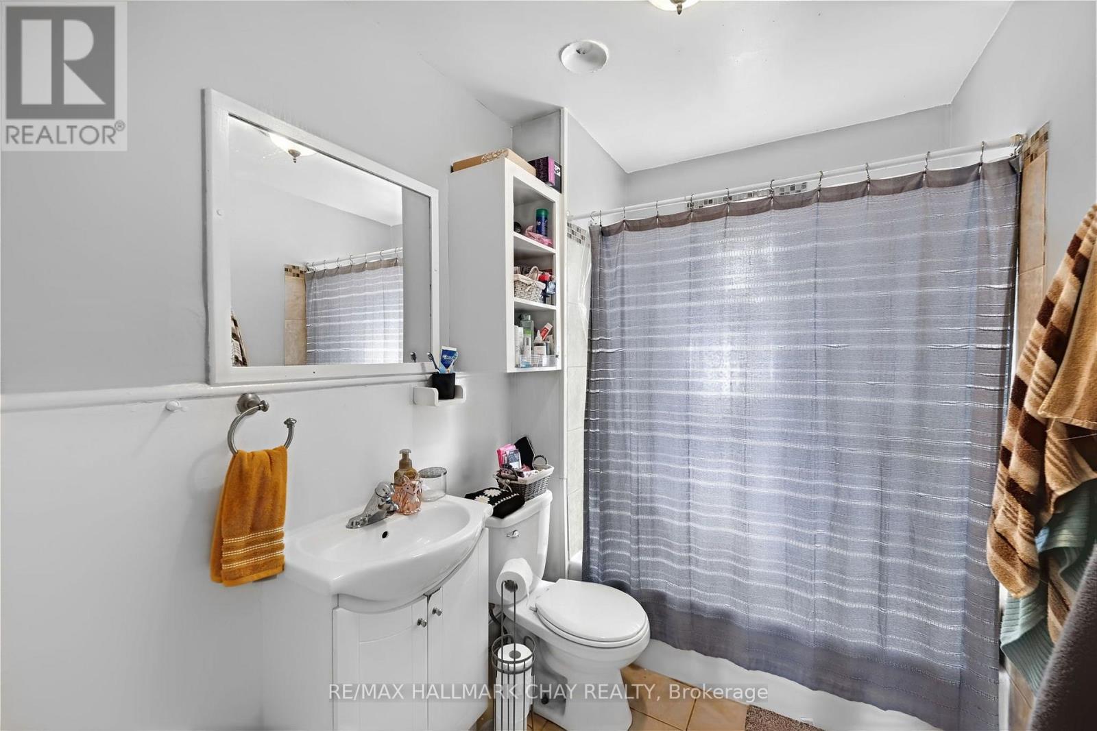 84 Burton Avenue, Barrie, ON photo 15