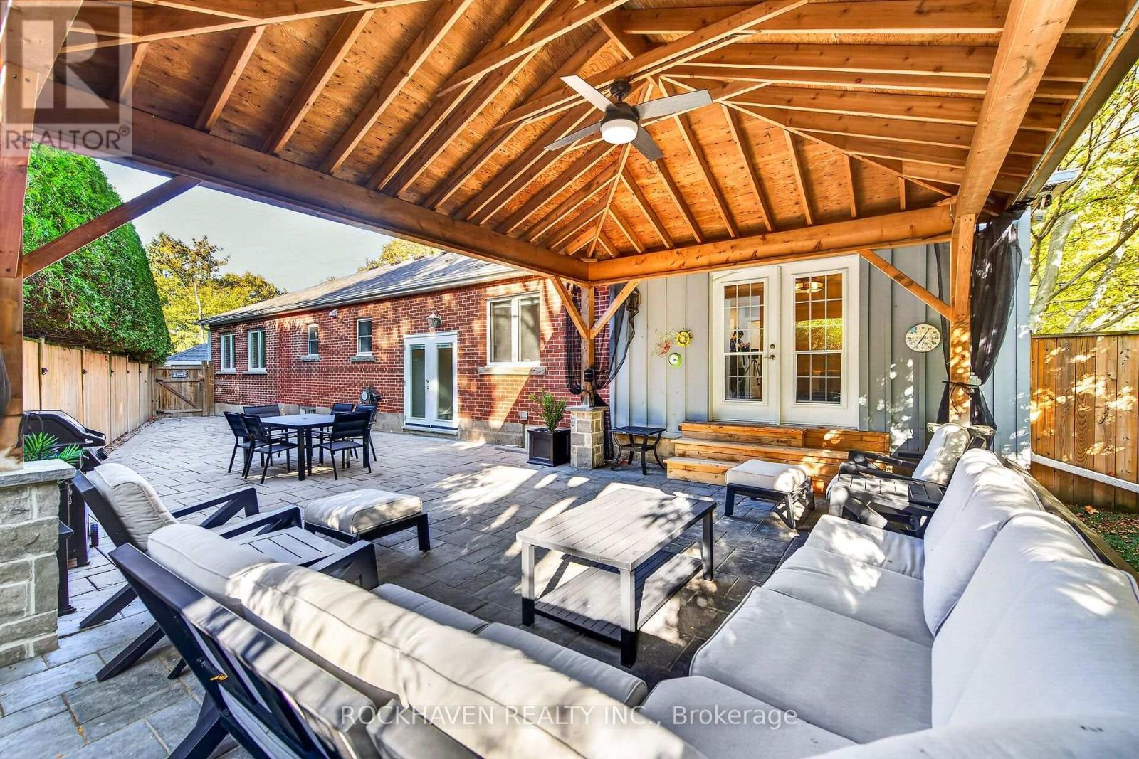 102 Lovers Lane, Hamilton, ON photo 47