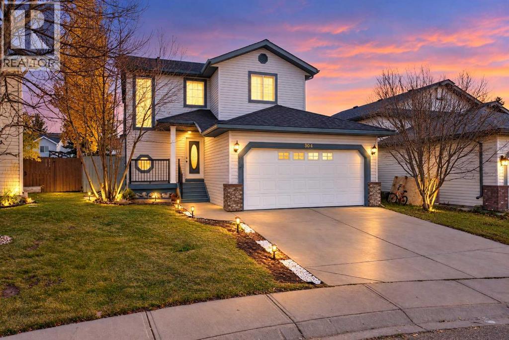 Photo of 364 Woodside Circle NW, Airdrie