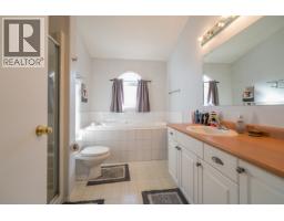 Photo 24 of 33, 5716 BEARSPAW CRESCENT · Prince George, BC