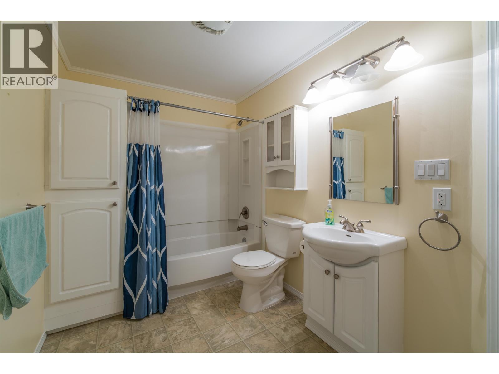 5716 BEARSPAW CRESCENT - 32