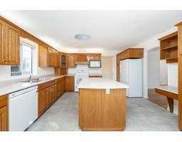 4719 215a Street, Langley, BC V3A8G8 Photo 9