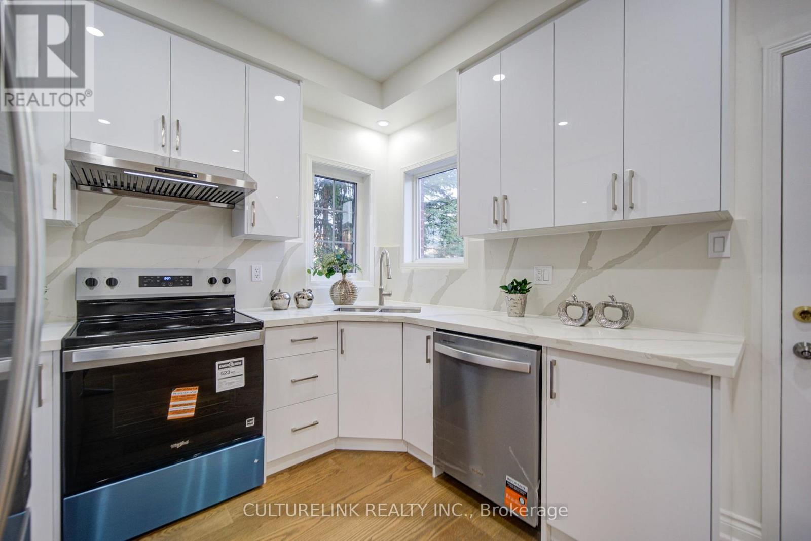 2 Hartwell Place, Markham, ON photo 13