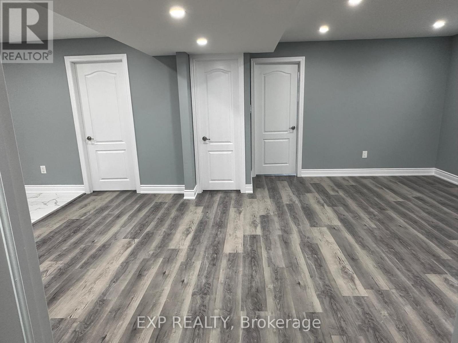 31 Lorne Thomas Place, New Tecumseth photo 10