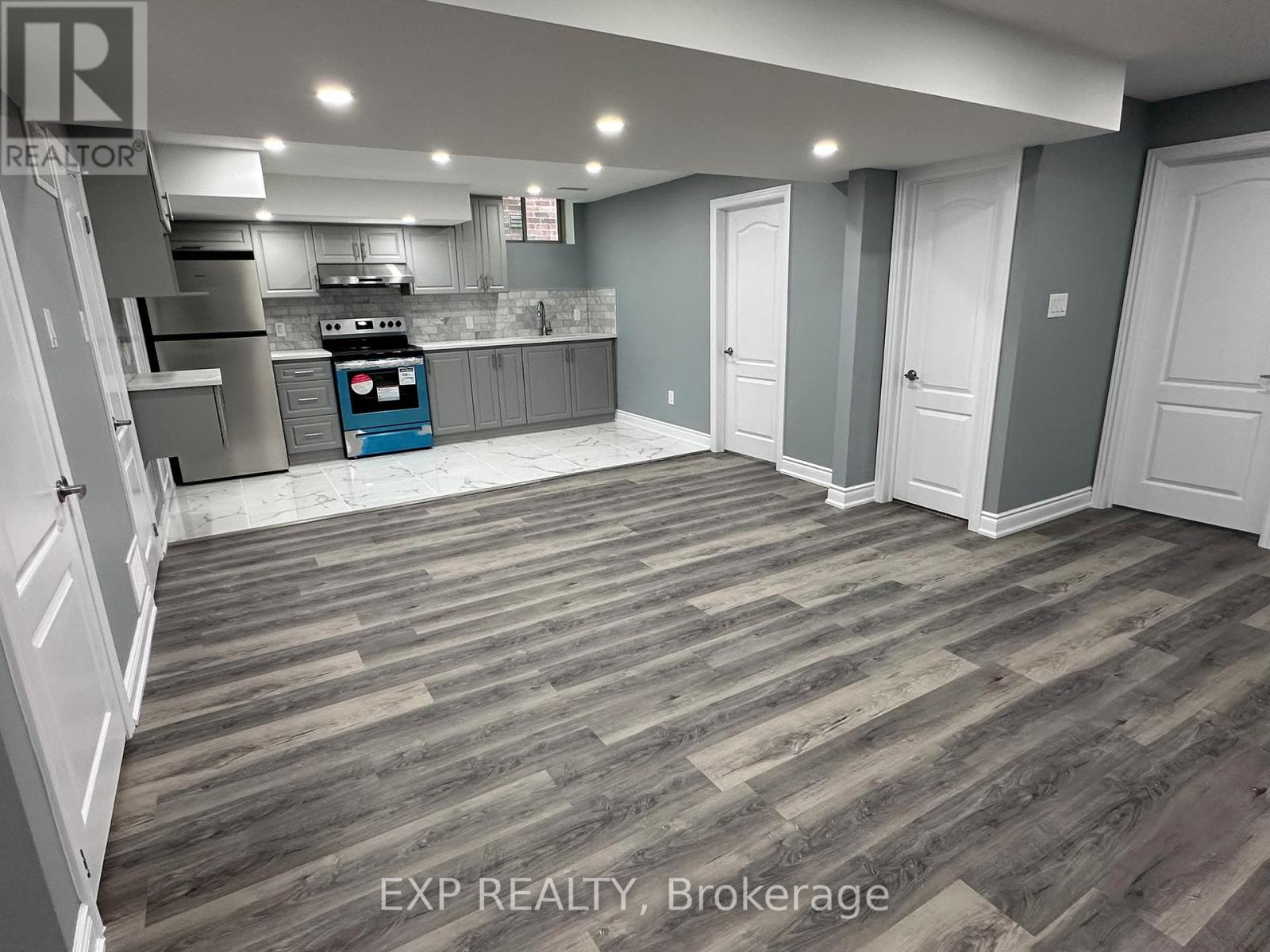 31 Lorne Thomas Place, New Tecumseth photo 11