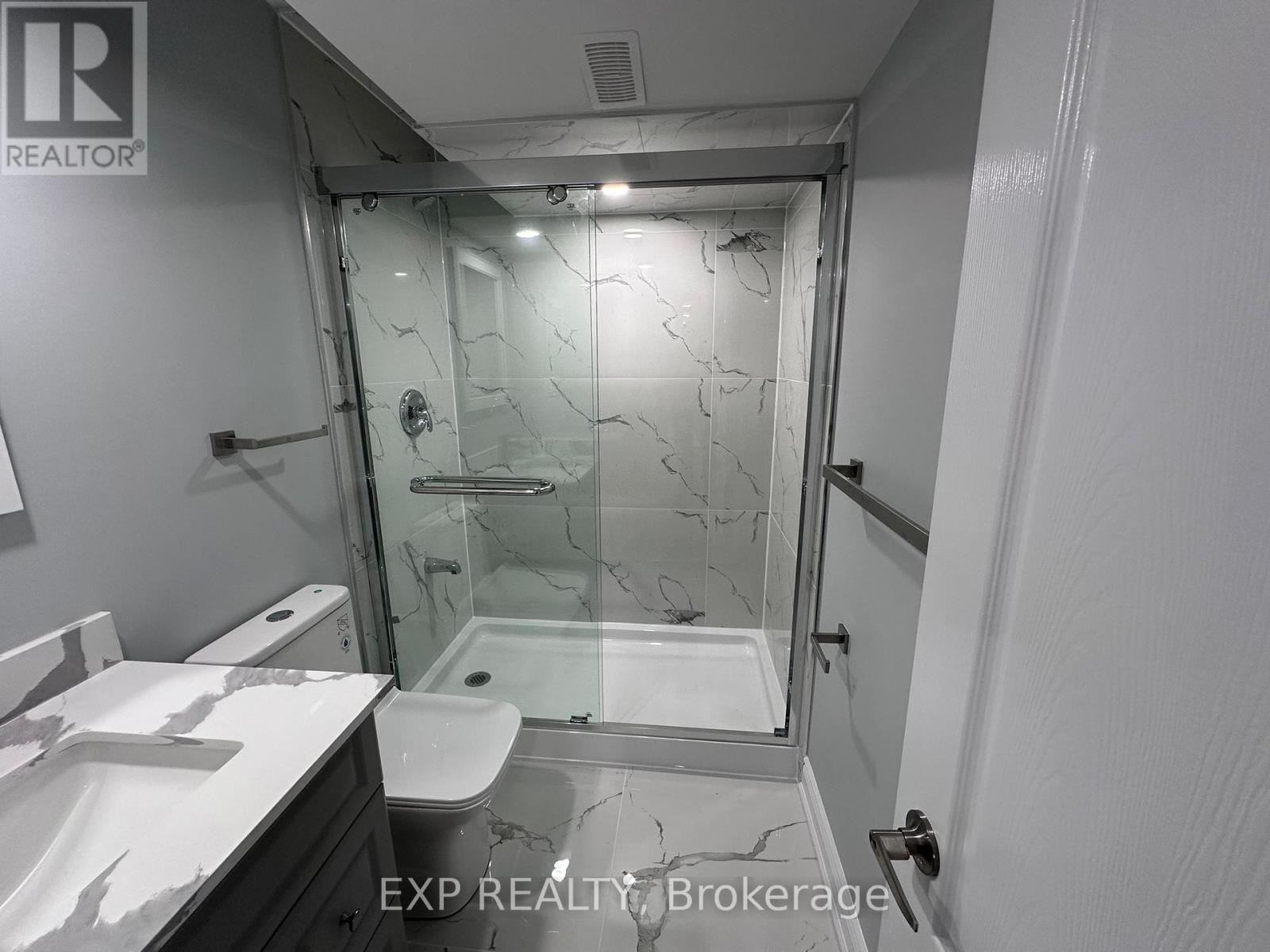 31 Lorne Thomas Place, New Tecumseth photo 14