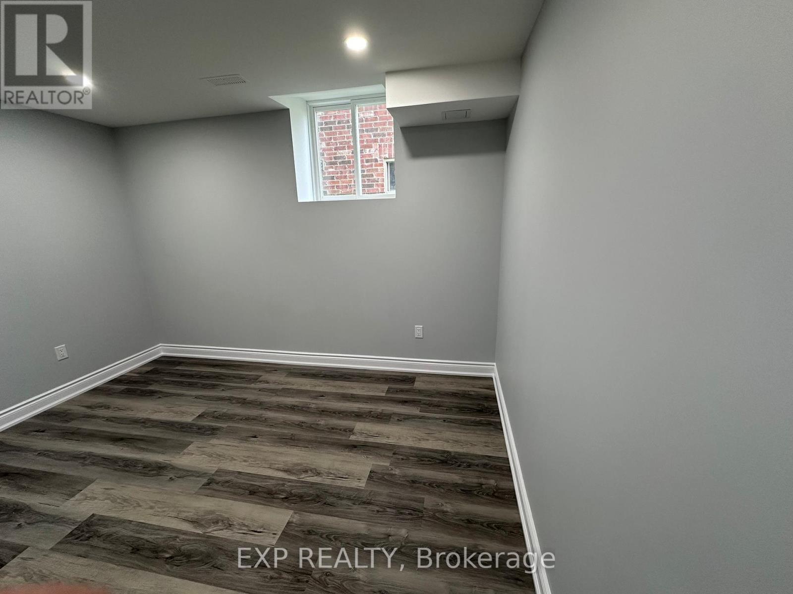 31 Lorne Thomas Place, New Tecumseth photo 22