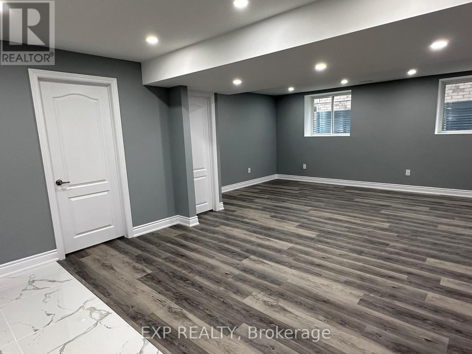 31 Lorne Thomas Place, New Tecumseth photo 8