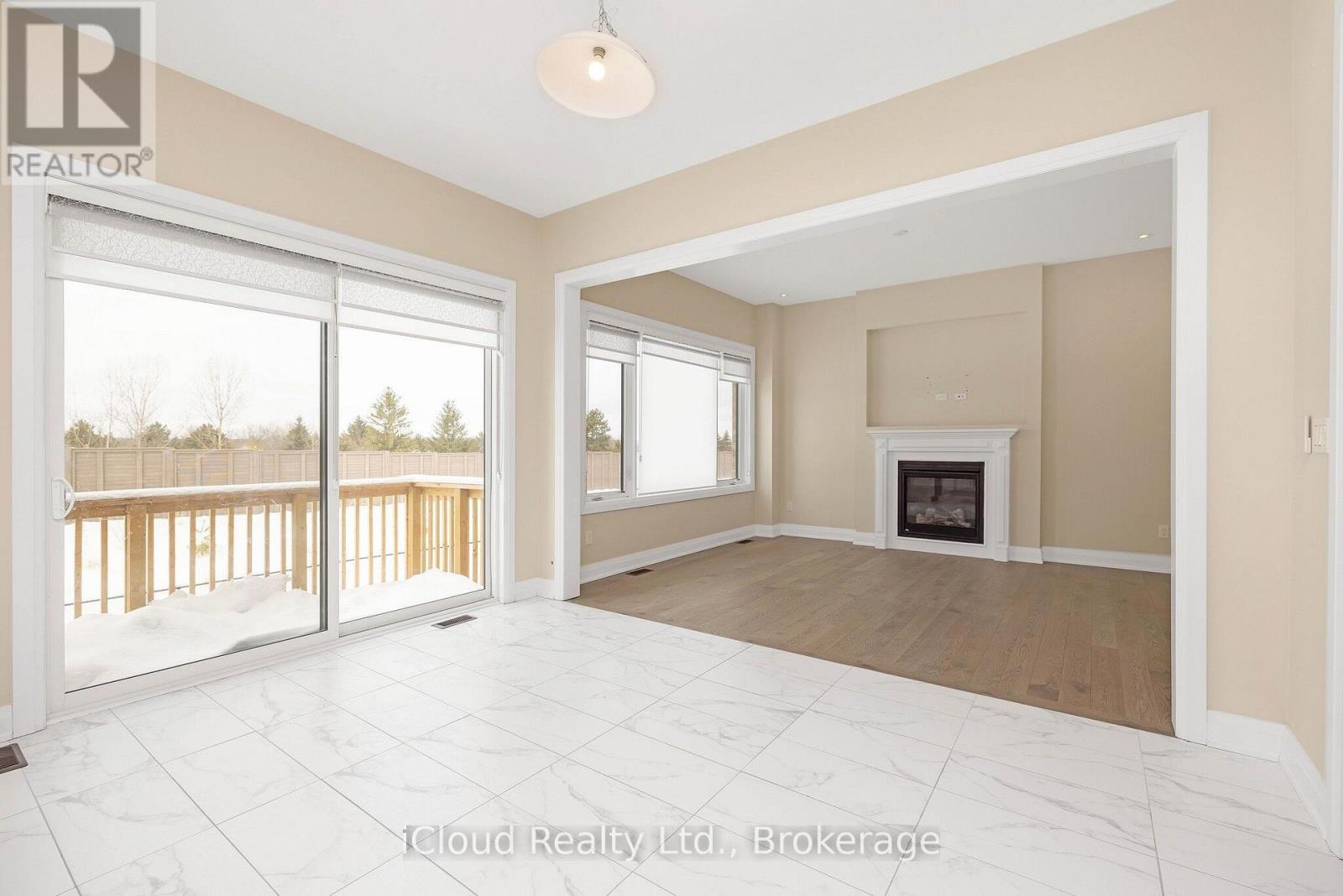 38 PINE HILL CRESCENT - 13