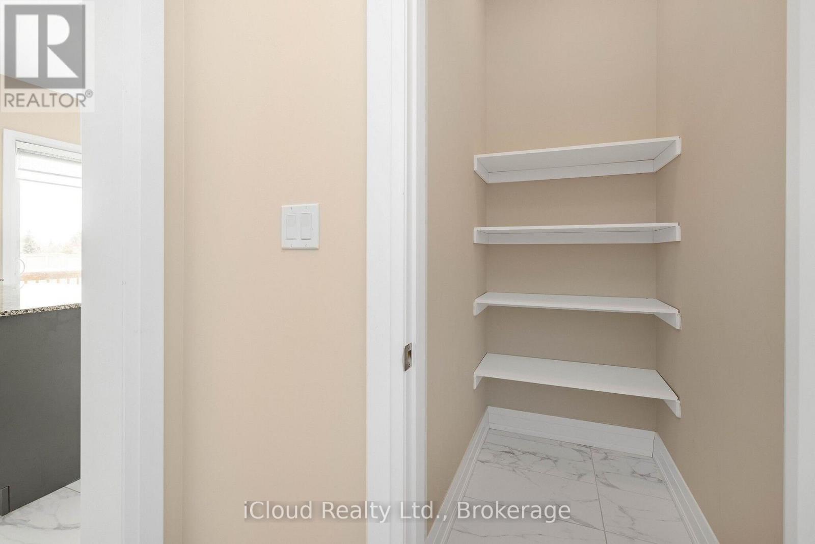 38 PINE HILL CRESCENT - 22