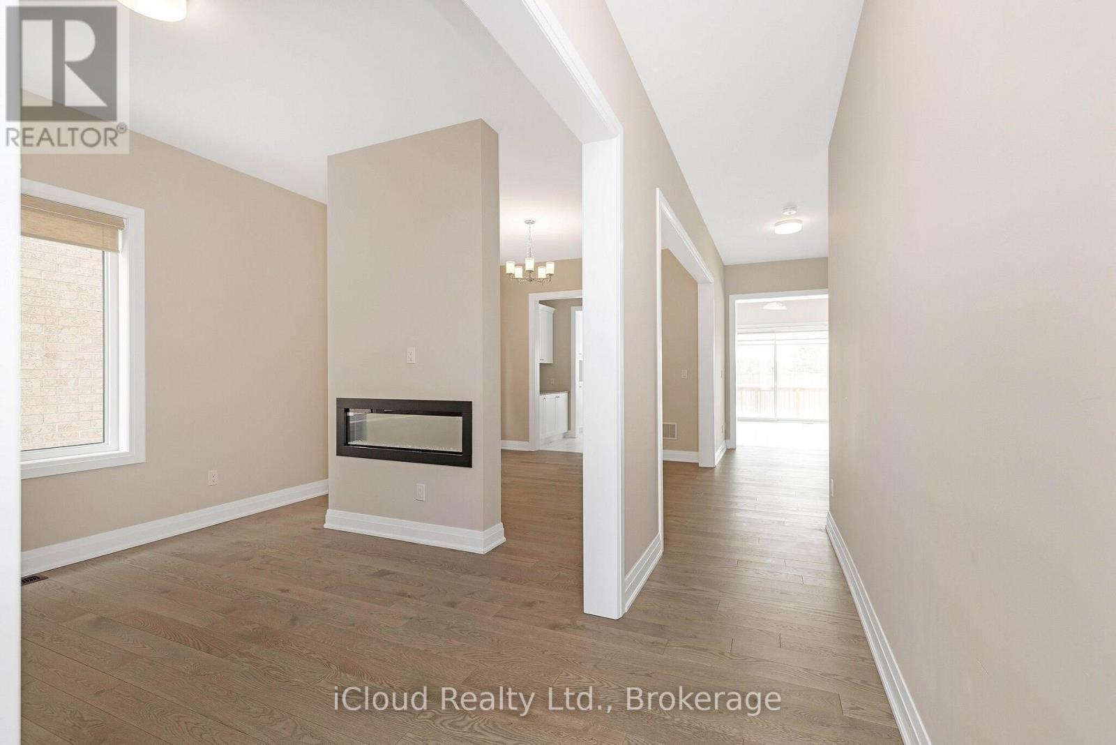 38 PINE HILL CRESCENT - 5