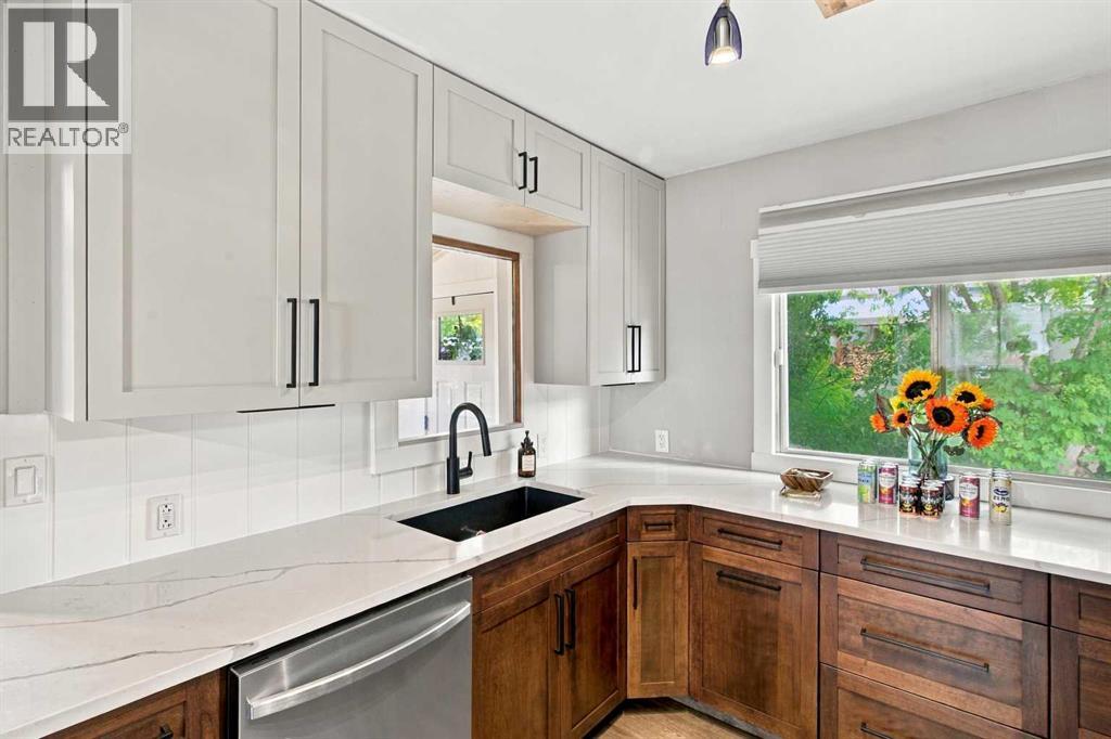 Property photograph 12 for MLS A2354362