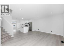 4pc Bathroom - 92 Taralake Park Ne, Calgary, AB T3J0B7 Photo 10