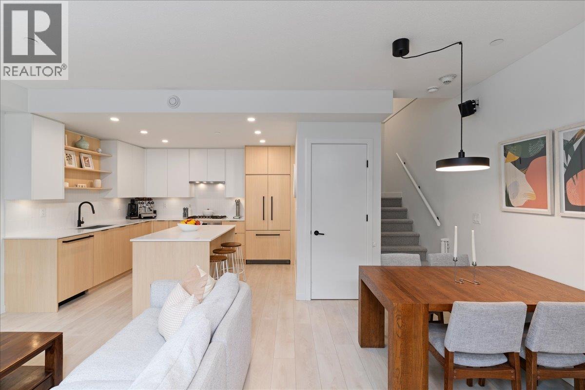 218 2045 HERITAGE PARK Lane, North Vancouver