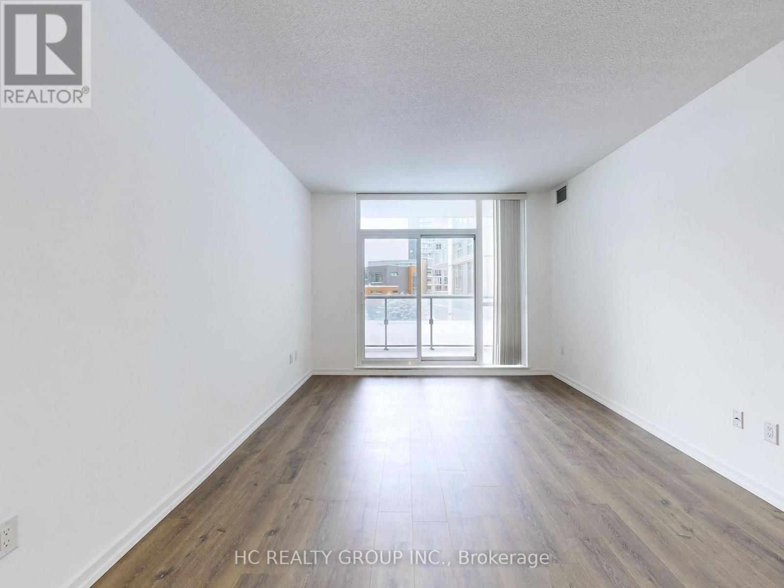 229 - 70 FOREST MANOR ROAD, Toronto (Henry Farm) — photo 2