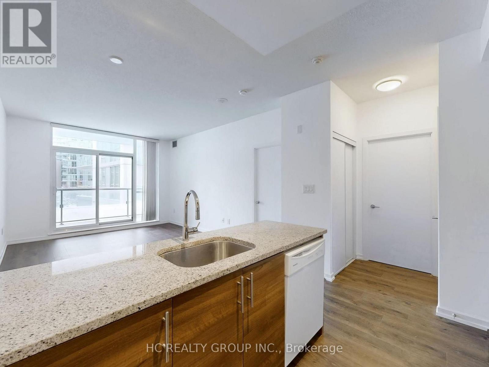 229 - 70 FOREST MANOR ROAD, Toronto (Henry Farm) — photo 5