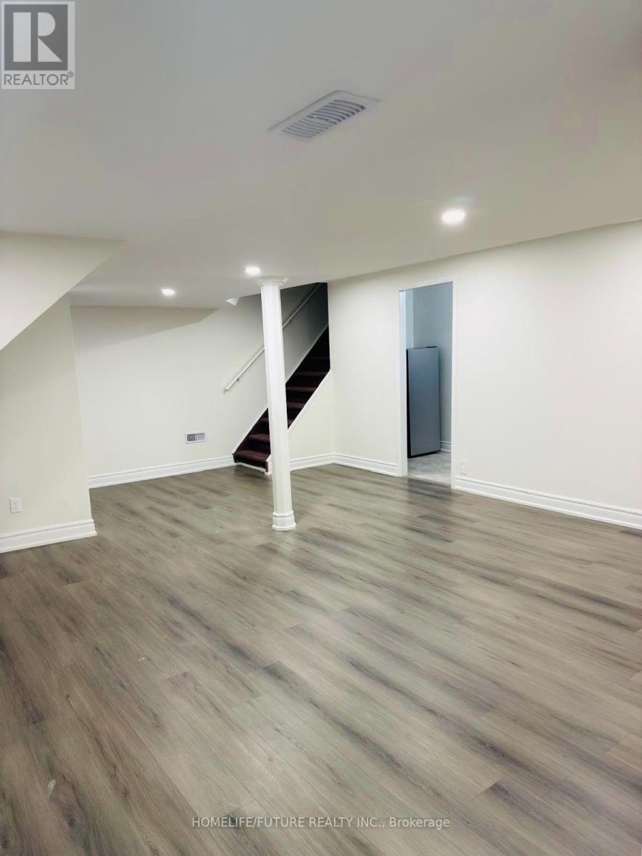 BSMT - 9 GLENHEATHER TERRACE, Toronto (Rouge) — photo 8