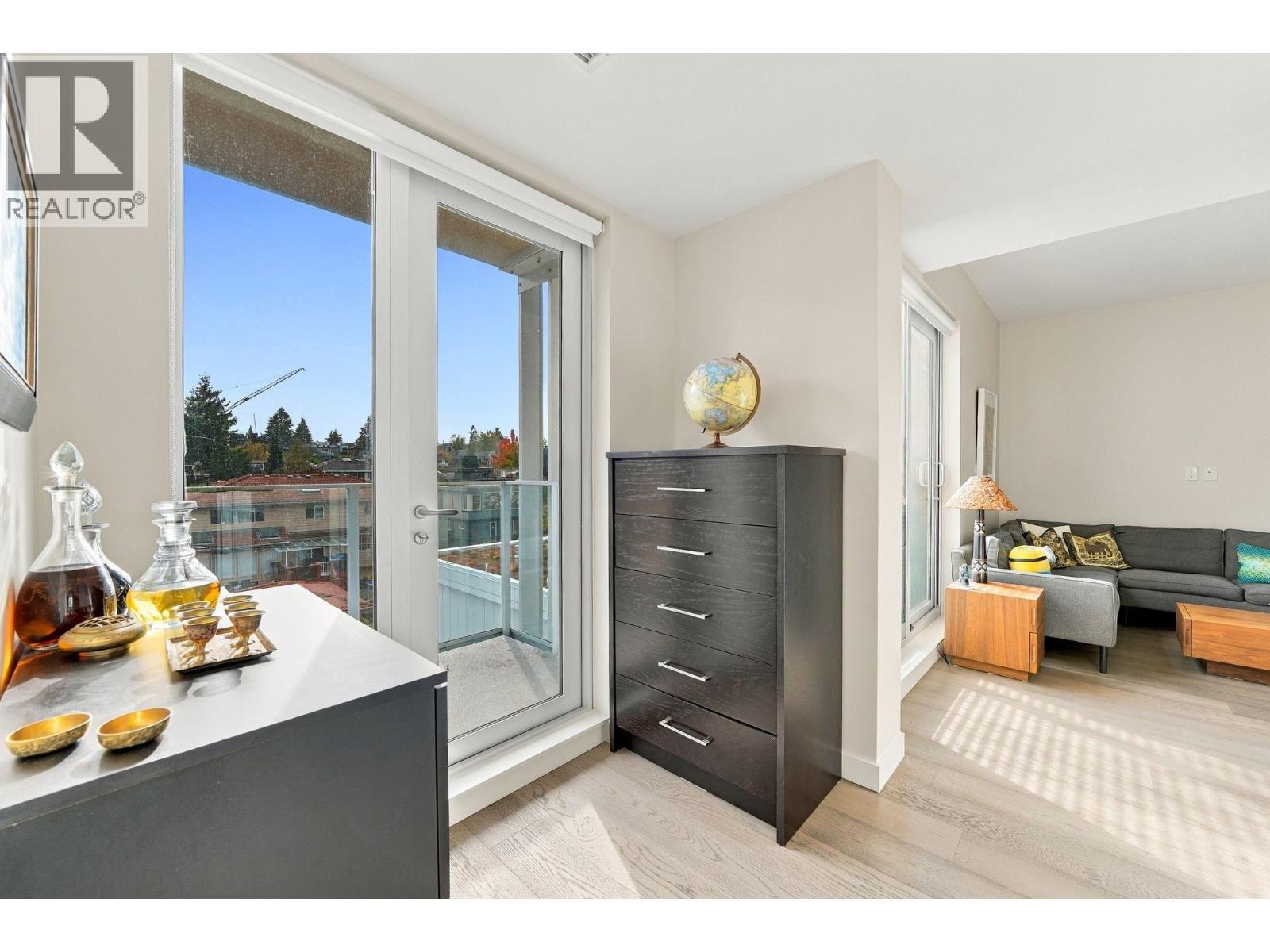 401 528 W King Edward Avenue, Vancouver — photo 11