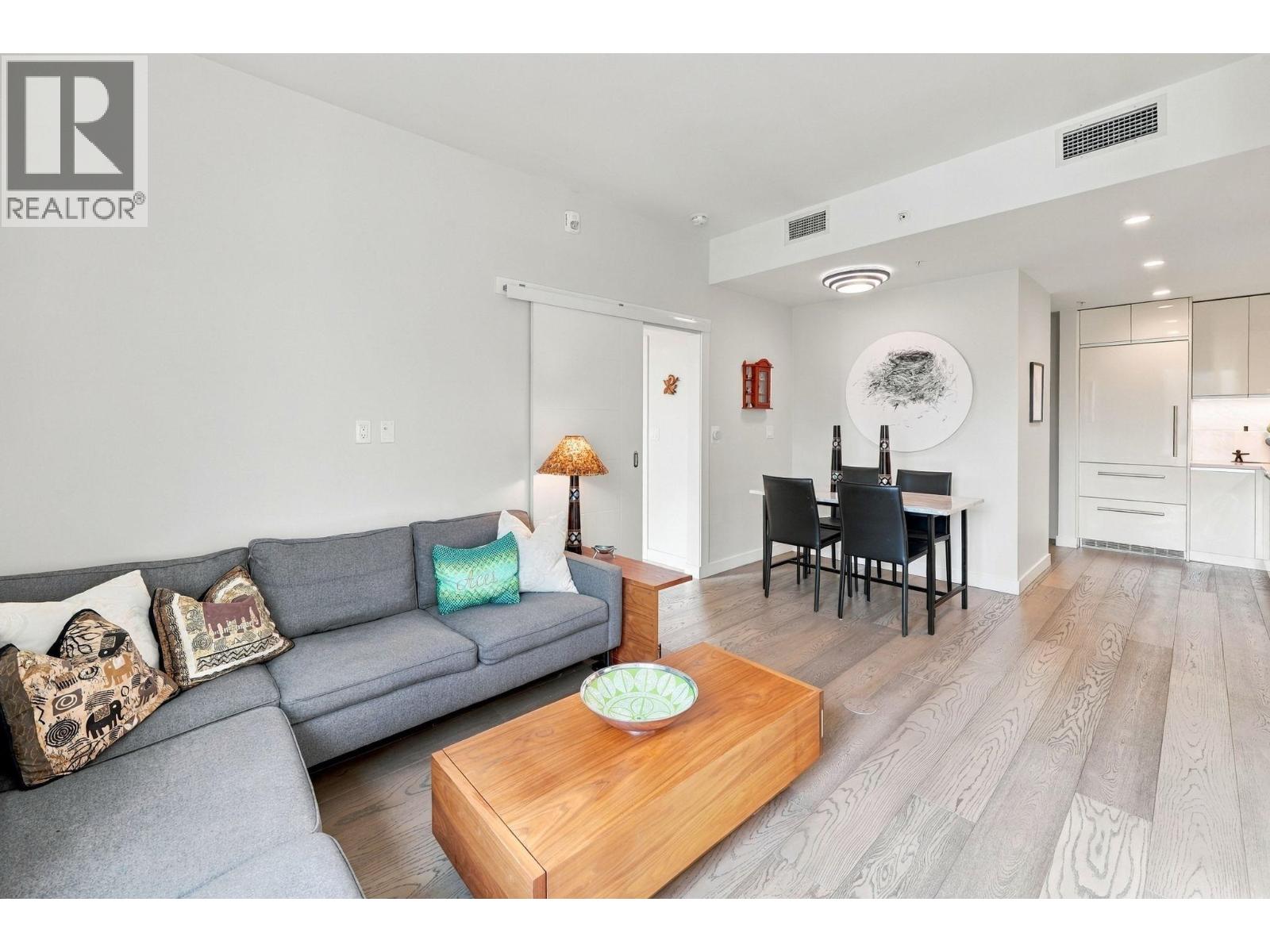 401 528 W King Edward Avenue, Vancouver — photo 3