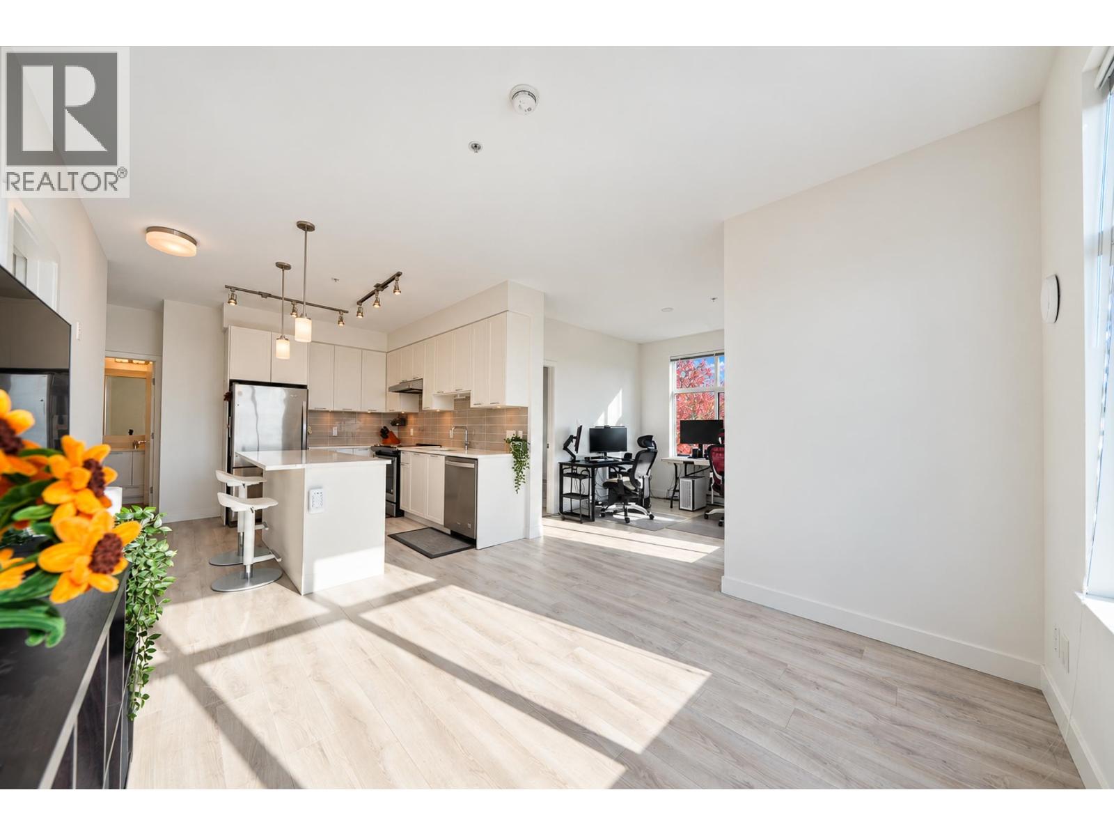 308 828 Gauthier Avenue, Coquitlam — photo 12