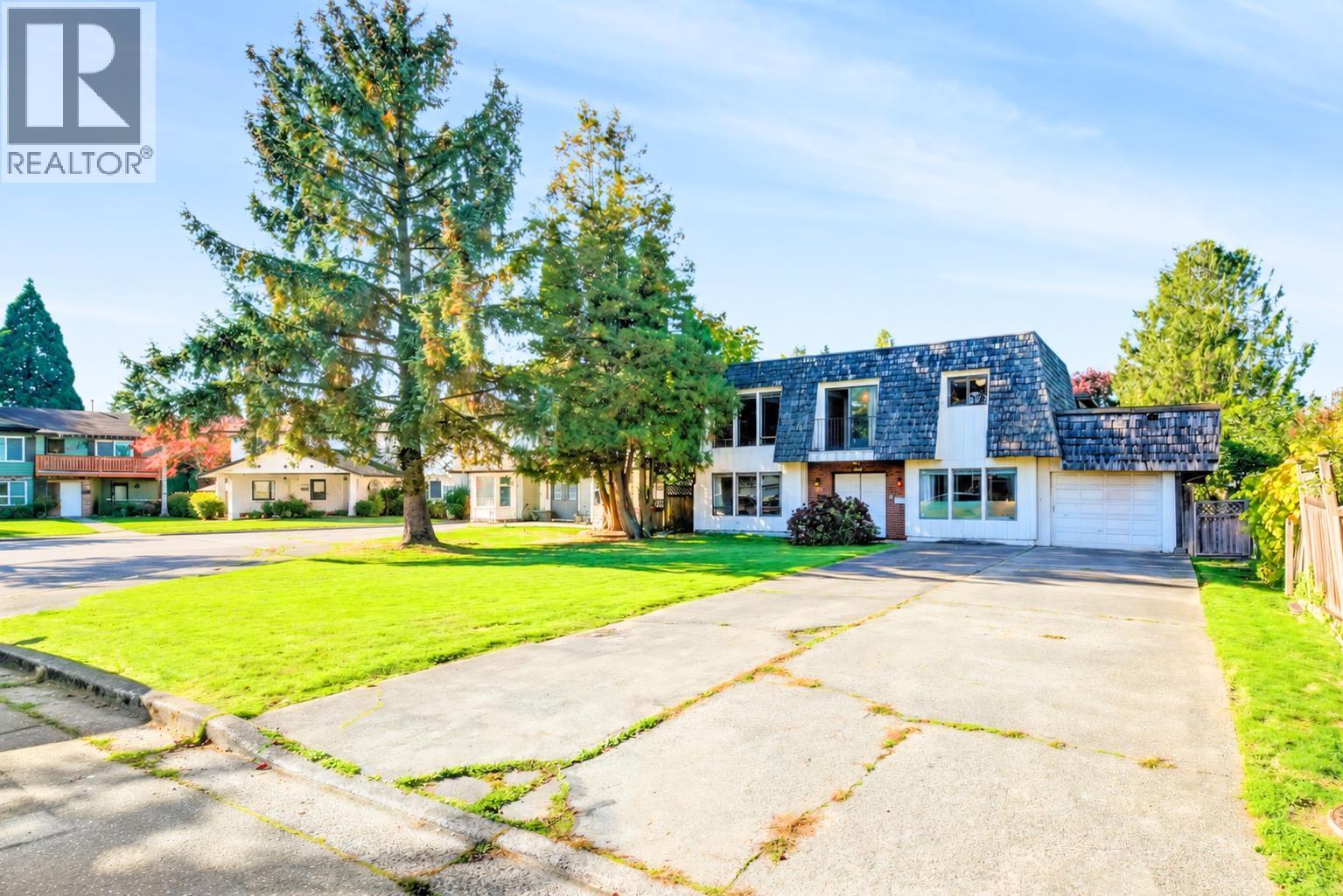 10920 SWINTON Crescent, Richmond