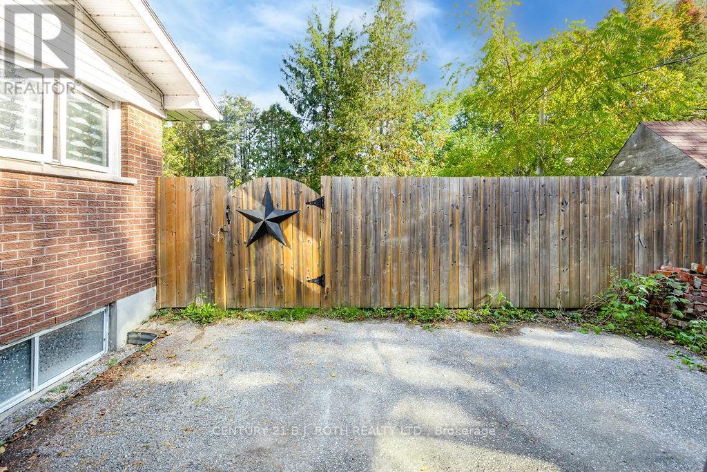 61 Ward Avenue, Oro-Medonte photo 35