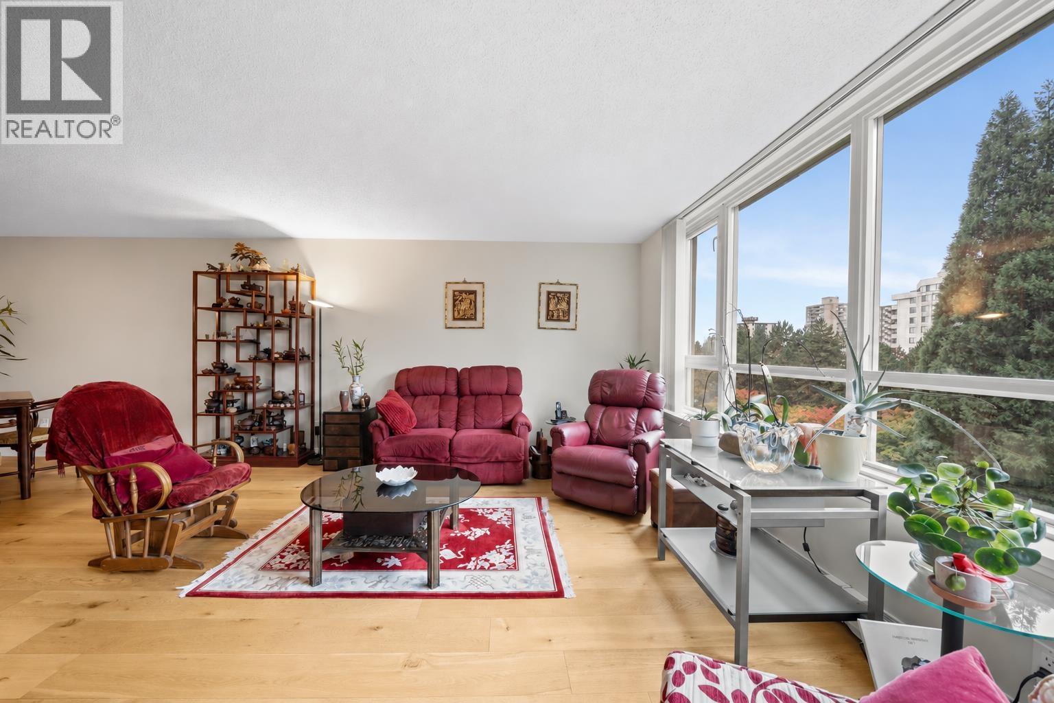 703 6070 Mcmurray Avenue, Burnaby — photo 4