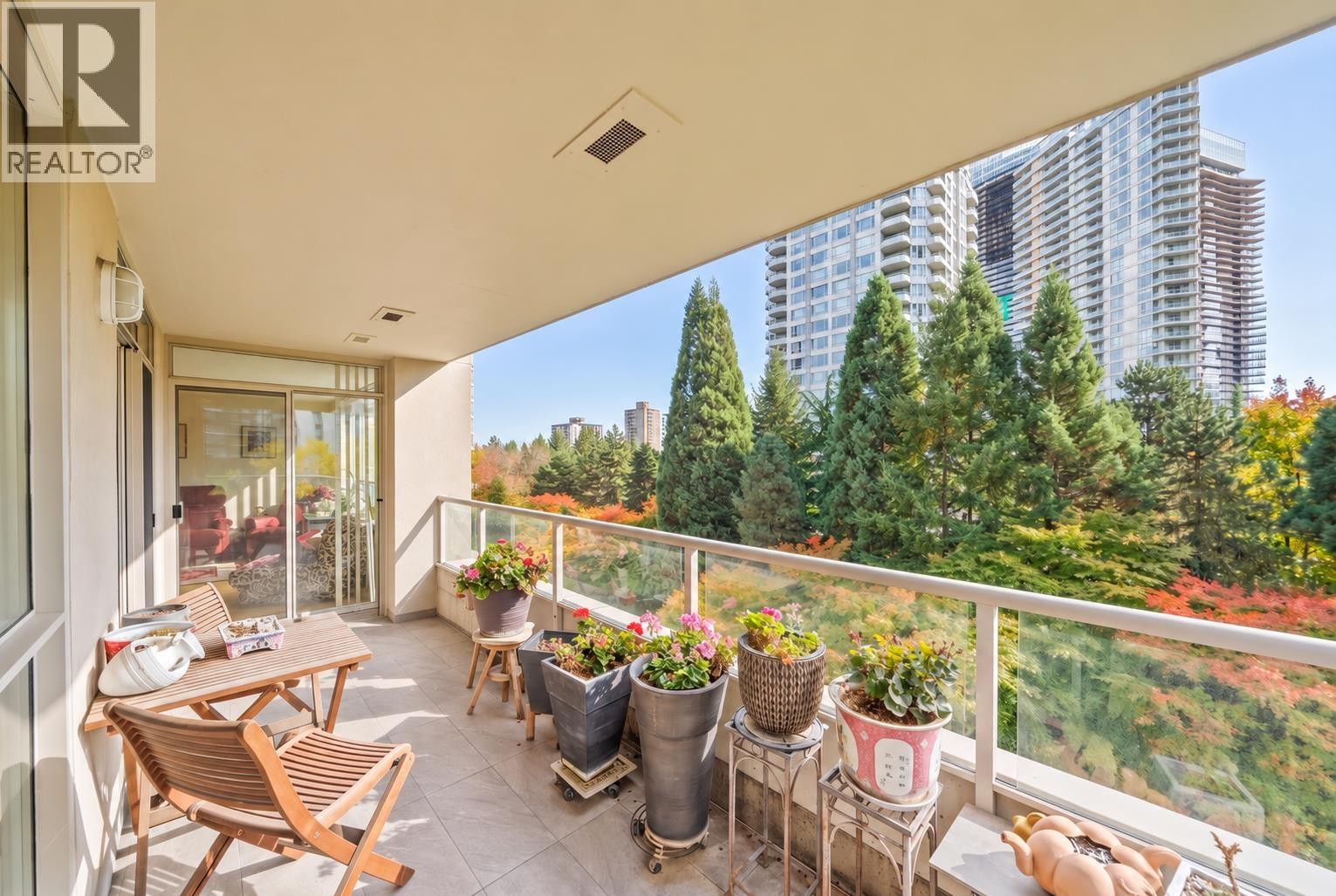 703 6070 Mcmurray Avenue, Burnaby — photo 9