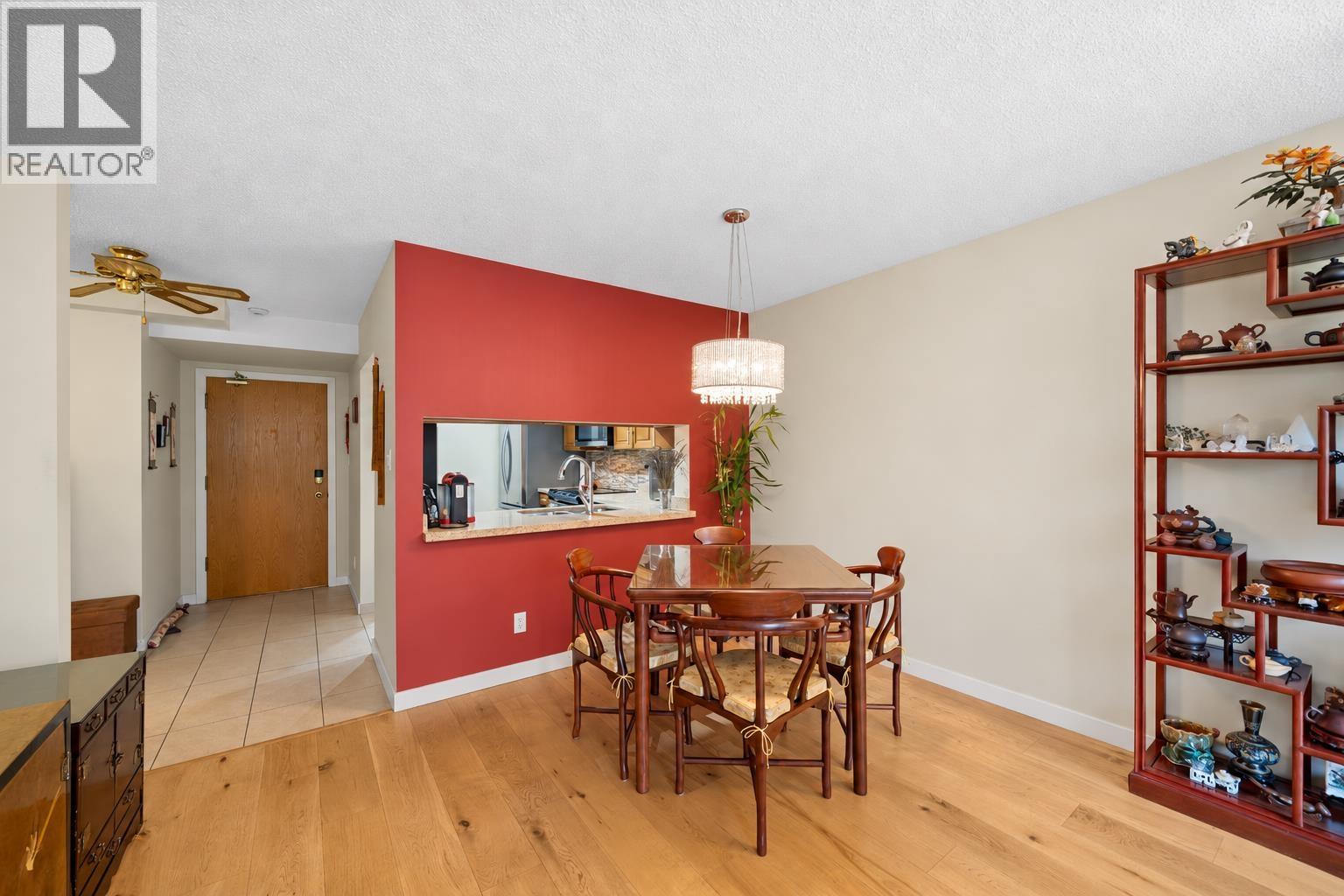 703 6070 Mcmurray Avenue, Burnaby — photo 11